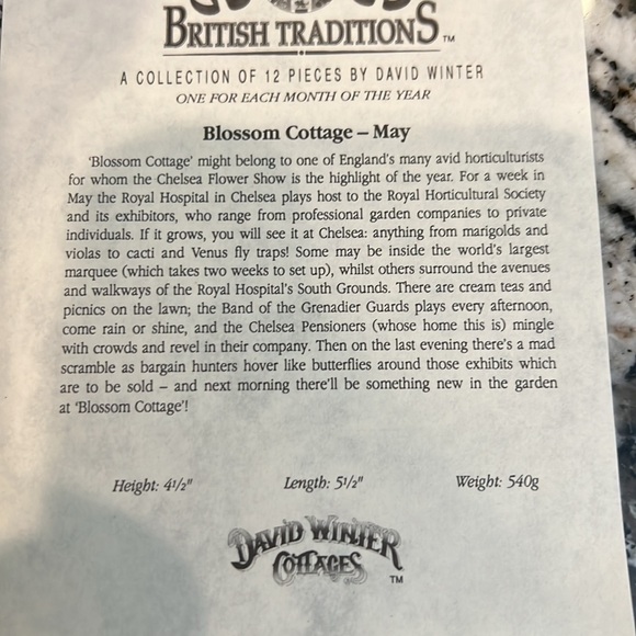 David Winter Cottages Blossom Cottage - Picture 11 of 11